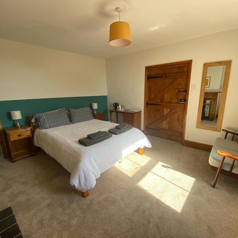 Bed and Breakfast Little Hilton Farm Haverfordwest Exterior foto